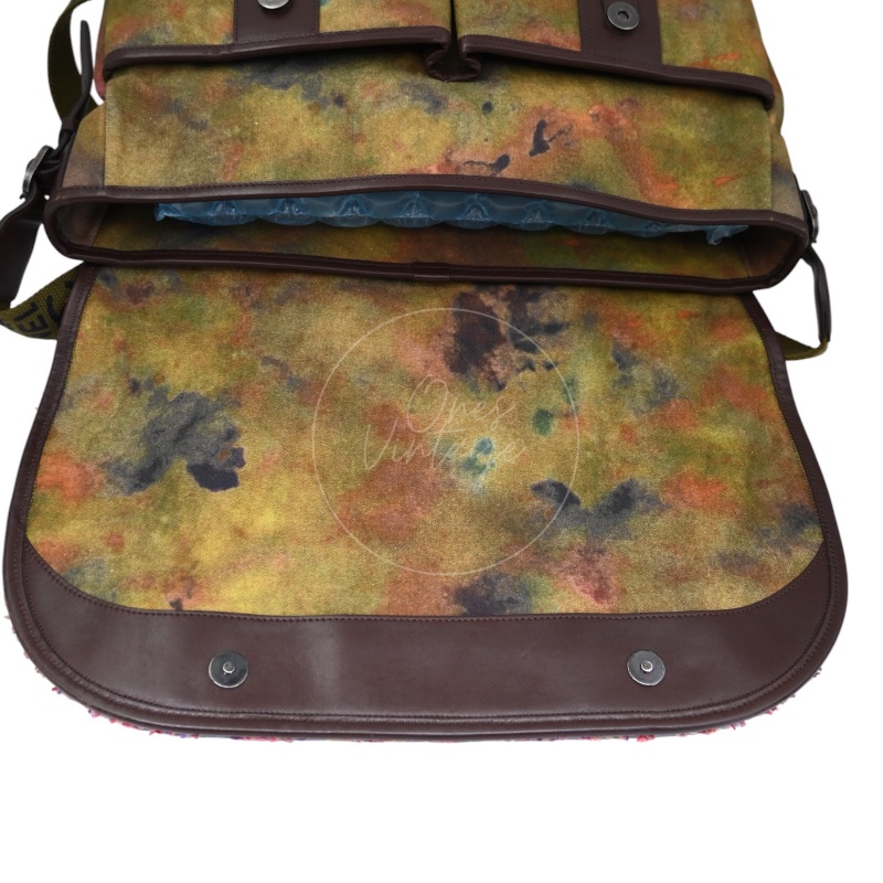 [Pre-owned] Chanel On the Pavements Graffiti Washed Toile Large Multicolor Messenger Bag-15