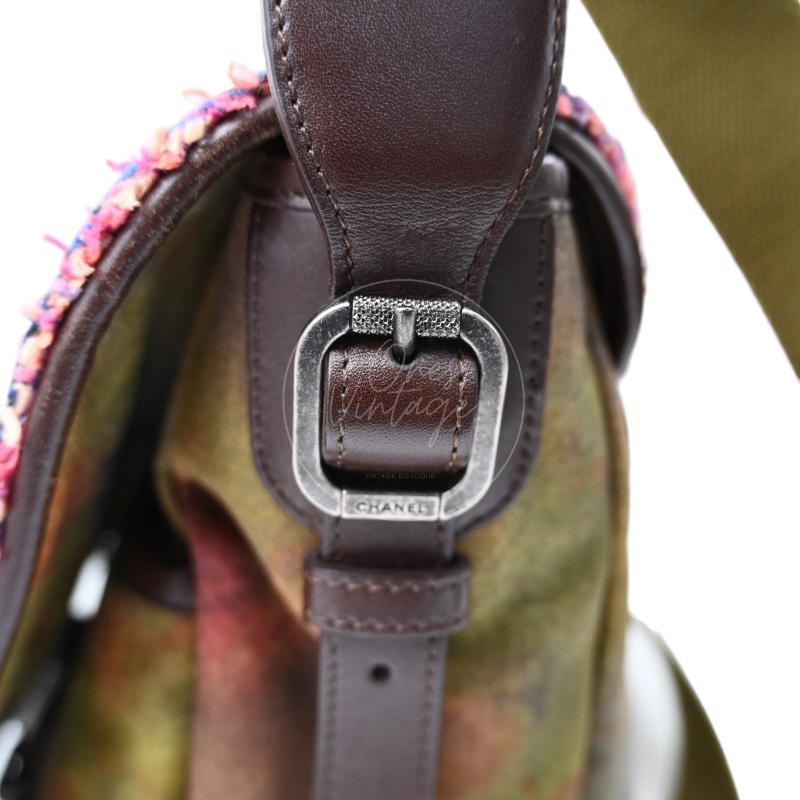 [Pre-owned] Chanel On the Pavements Graffiti Washed Toile Large Multicolor Messenger Bag-16