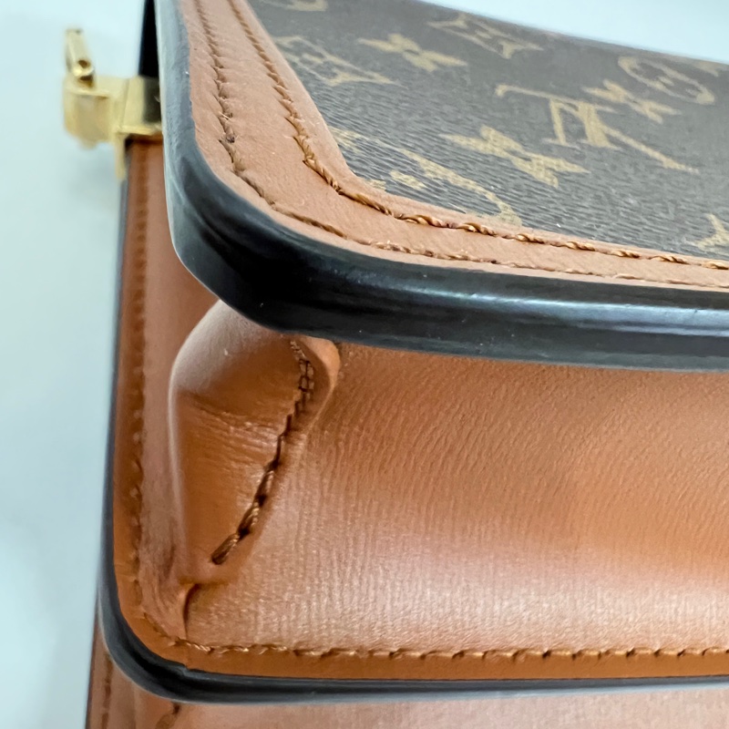 LV 雙色原花金釦Mini Dauph肩斜背包-9