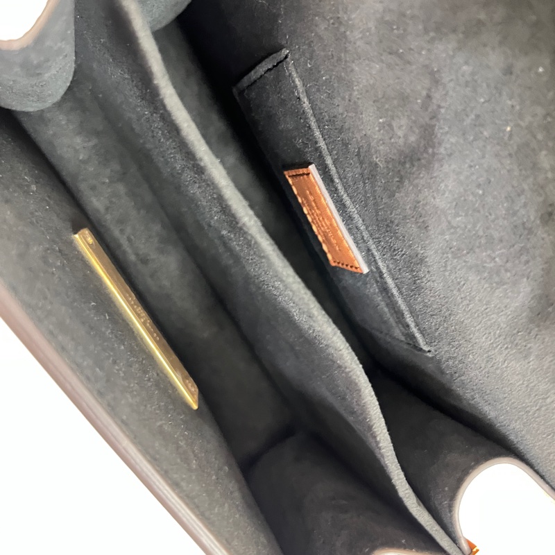 LV 雙色原花金釦Mini Dauph肩斜背包-10