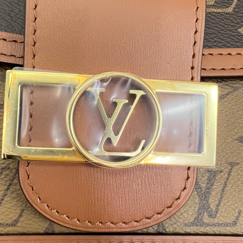 LV 雙色原花金釦Mini Dauph肩斜背包-11