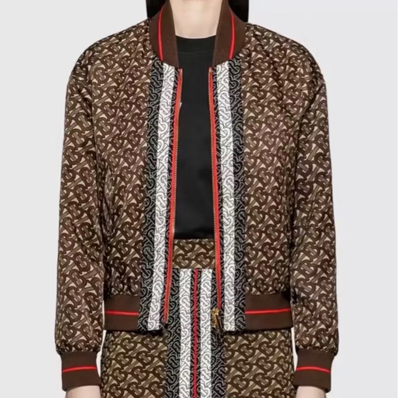 「JL 精品代購」98新 NBA球星Steven 同款 Burberry 滿logo外套-1