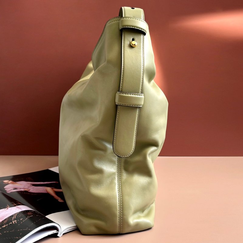 超甜割愛 ::GUCCI:: Beatrix系列 牛油果綠 馬銜扣肩背包 包款 (大款)-3