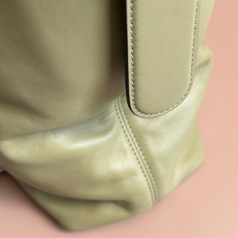 超甜割愛 ::GUCCI:: Beatrix系列 牛油果綠 馬銜扣肩背包 包款 (大款)-13