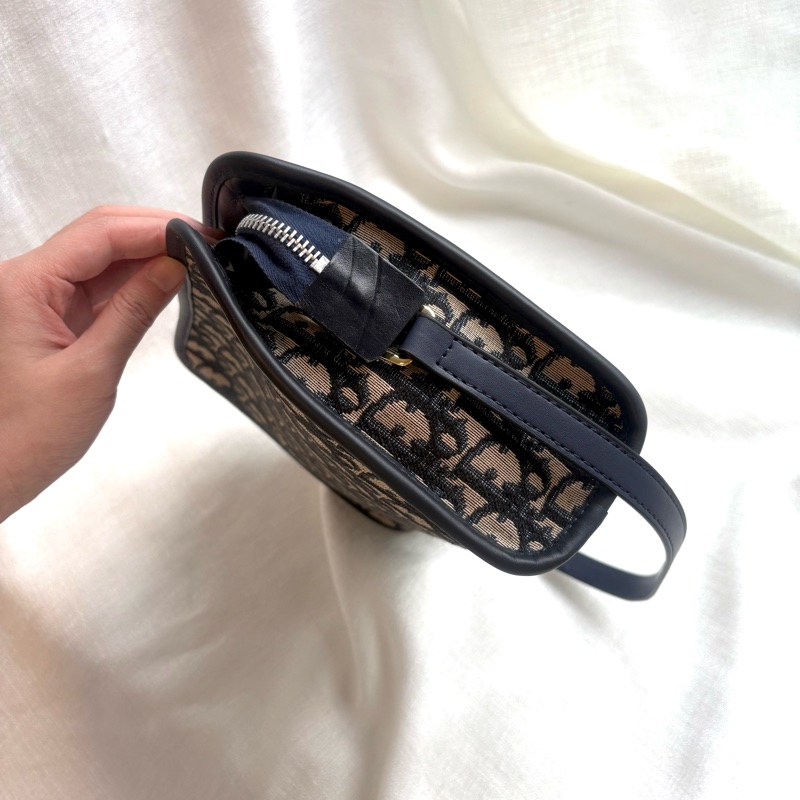 Dior 老花拉鍊信封肩背包 Navy Oblique Canvas Clutch with Strap-13