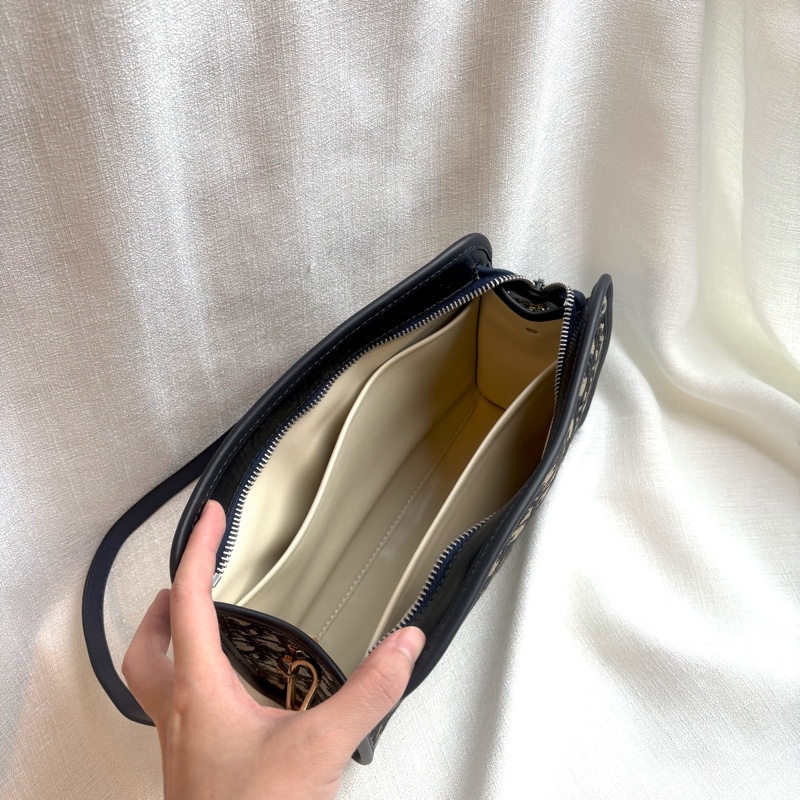 Dior 老花拉鍊信封肩背包 Navy Oblique Canvas Clutch with Strap-18