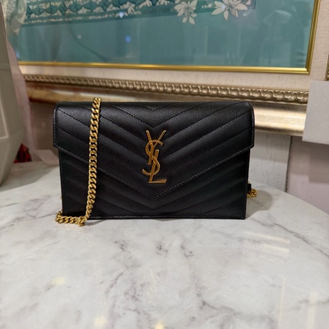 YSL 黑荔枝牛皮山型紋Cassandre WOC金釦信封下蓋6卡肩斜鍊包