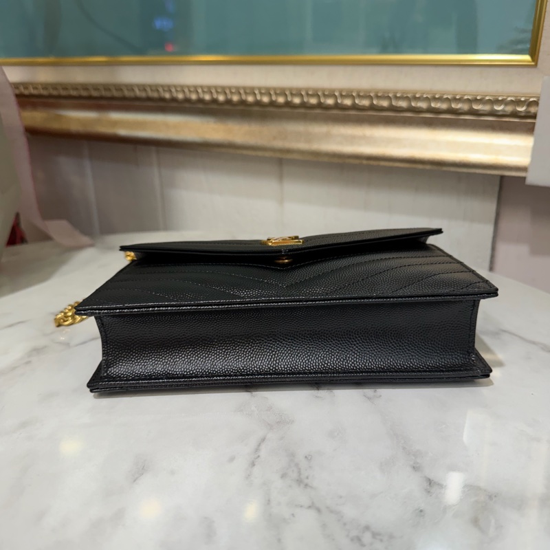 YSL 黑荔枝牛皮山型紋Cassandre WOC金釦信封下蓋6卡肩斜鍊包-4