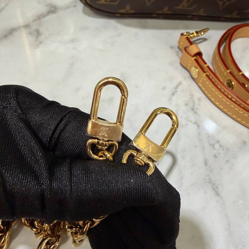 LV 原花Wallet On Chain Ivy金釦下蓋肩斜背包M81911-8