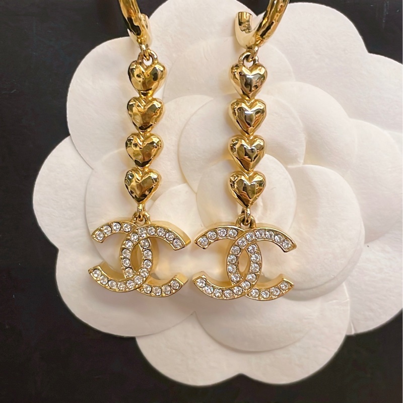 近新閒置✨ 香奈兒高價款重工系列CHANEL 23P愛心串雙Clogo吊墜垂墜長耳環-13