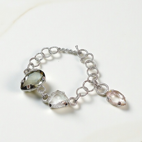 莉亞精品♡Swaraski 圓鏈串水滴形 心形鑽水晶手鍊 二手