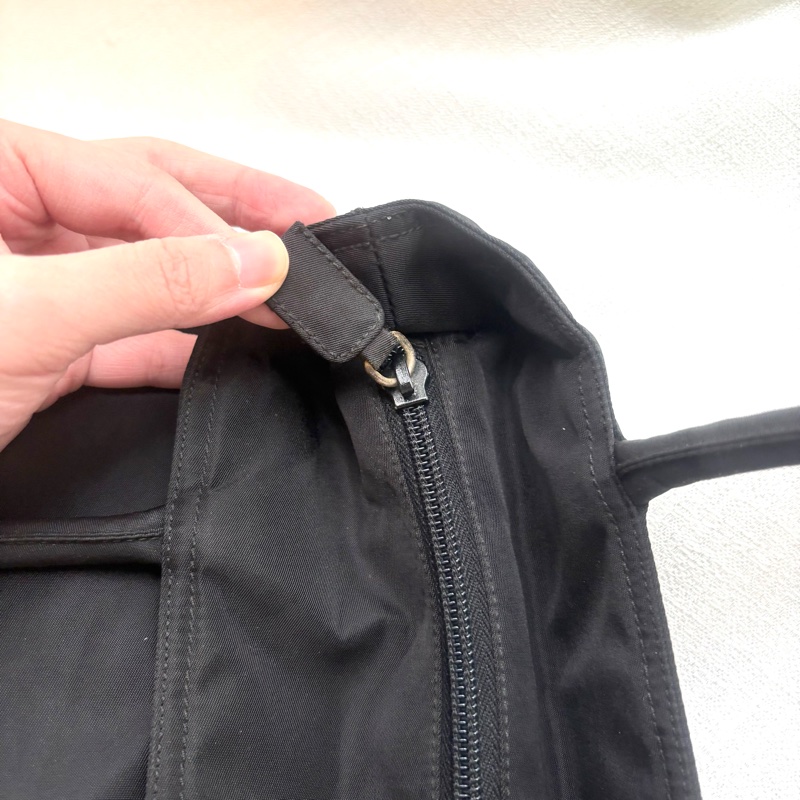 Prada 經典尼龍手提/單肩包-14