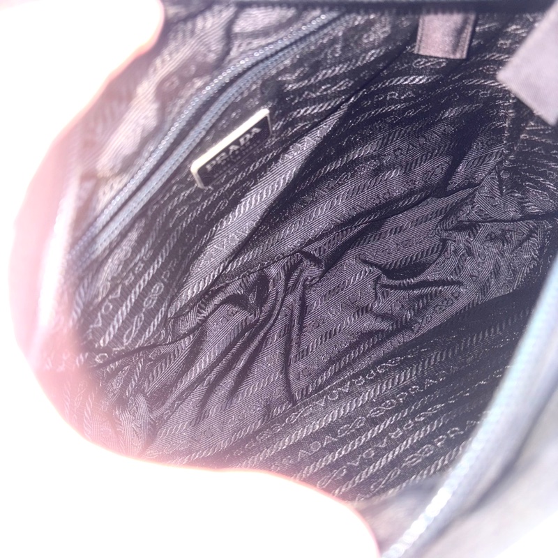 Prada 經典尼龍手提/單肩包-23