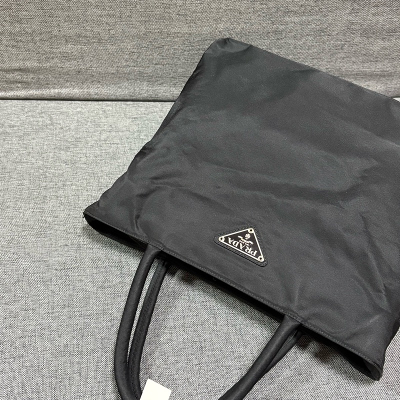 Prada 經典尼龍手提/單肩包-33