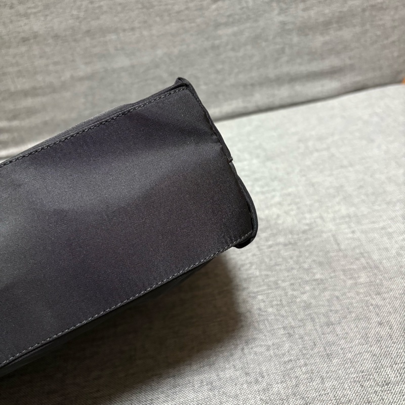 Prada 經典尼龍手提/單肩包-39