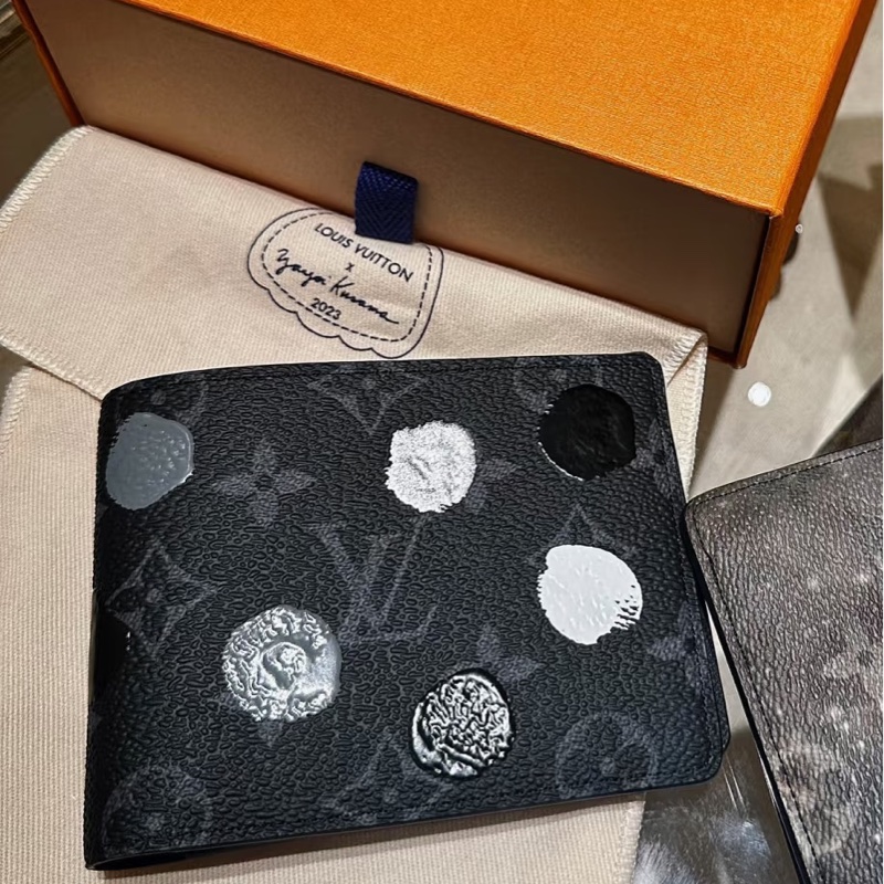 全新LV Eclipse帆布草間彌生點點摺疊短夾(黑)🖤草間彌生聯名限定款短夾🖤-2