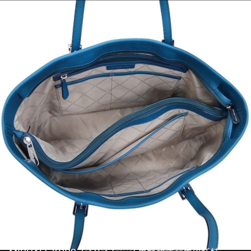  Michael Kors Jet Set Travel 托特包。 -4