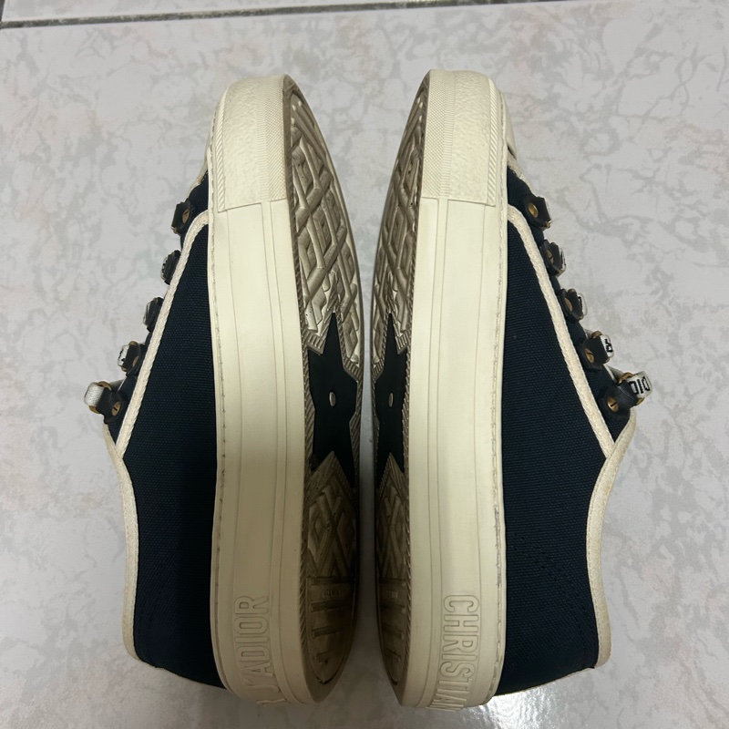 DIOR休閒鞋35號-1