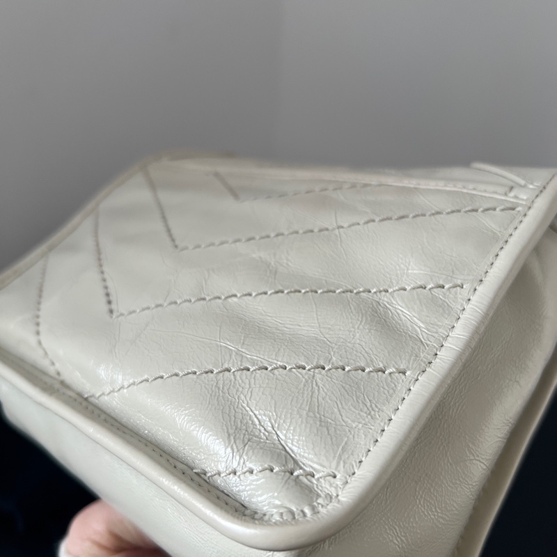 YSL奶白色Niki WOC-6
