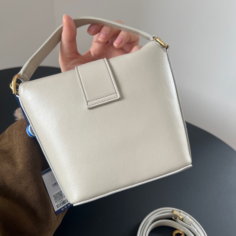 Celine Louise迷你水桶包-4