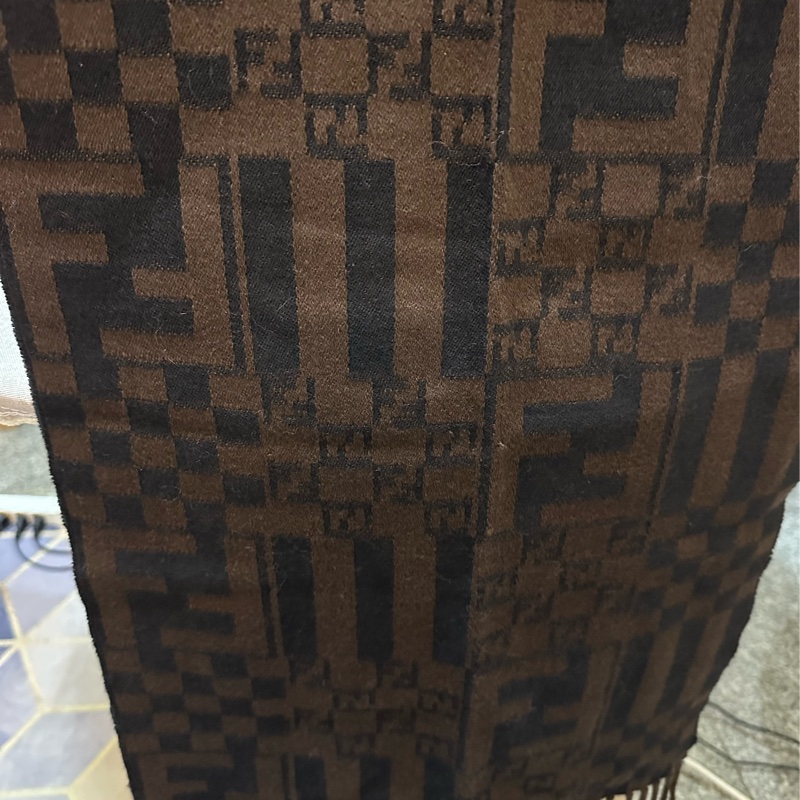 FENDI 羊毛棕黑圍巾-2