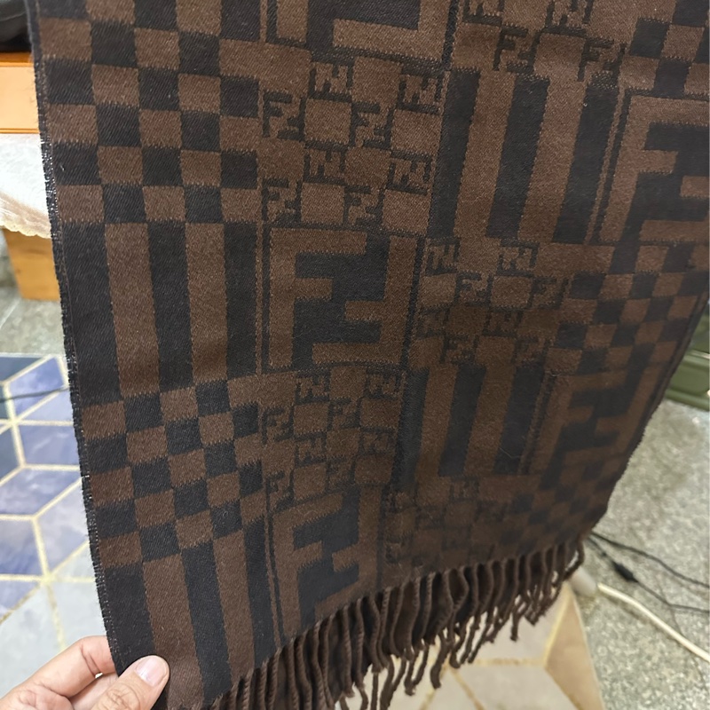 FENDI 羊毛棕黑圍巾-9