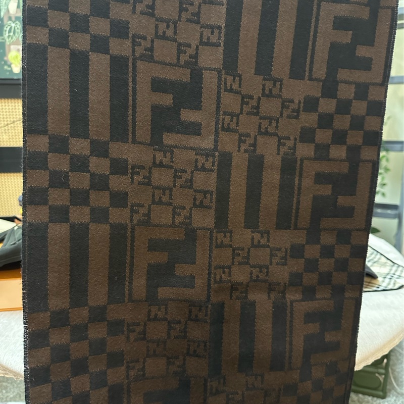 FENDI 羊毛棕黑圍巾-10