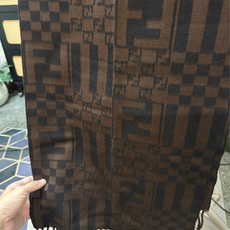 FENDI 羊毛棕黑圍巾-13