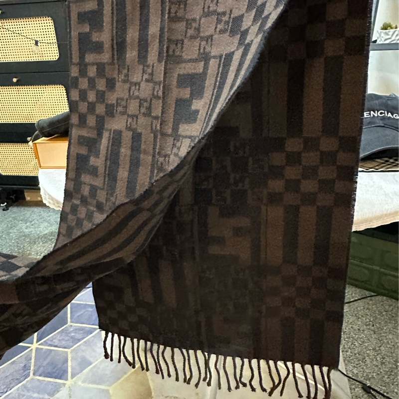 FENDI 羊毛棕黑圍巾-16