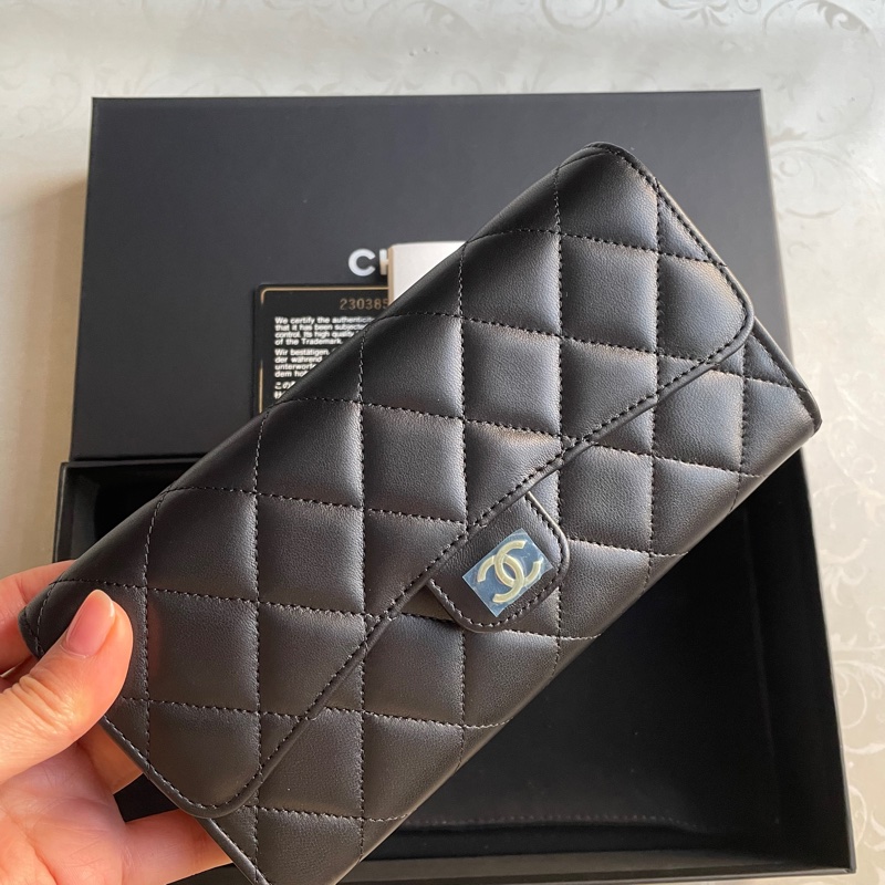 Chanel黑金羊皮CF長夾-1