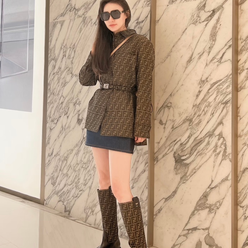 ❤️ FENDI 氣質款 經典LOGO外套 有原配腰帶-2