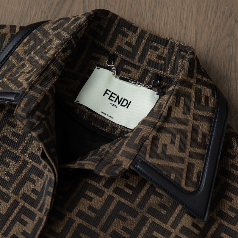 ❤️ FENDI 氣質款 經典LOGO外套 有原配腰帶-3