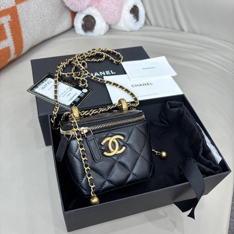 Chanel黑金金珠小盒子