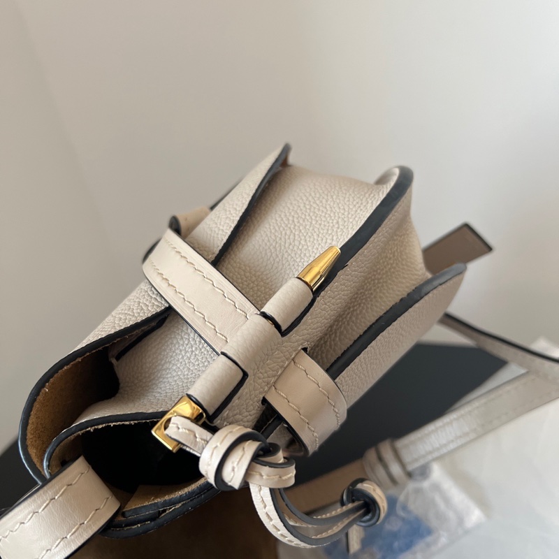 Loewe燕麥色馬鞍包Gate-4