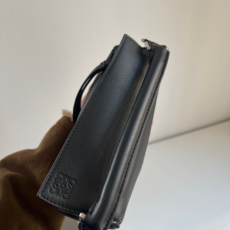 Loewe黑色Puzzle mini-1