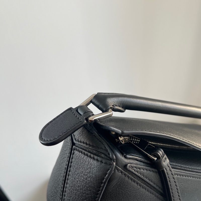 Loewe黑色Puzzle mini-5