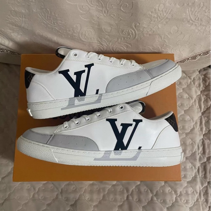 路易威登正品Lv charlie熊貓板鞋 黑白色44.5碼99新成色-1