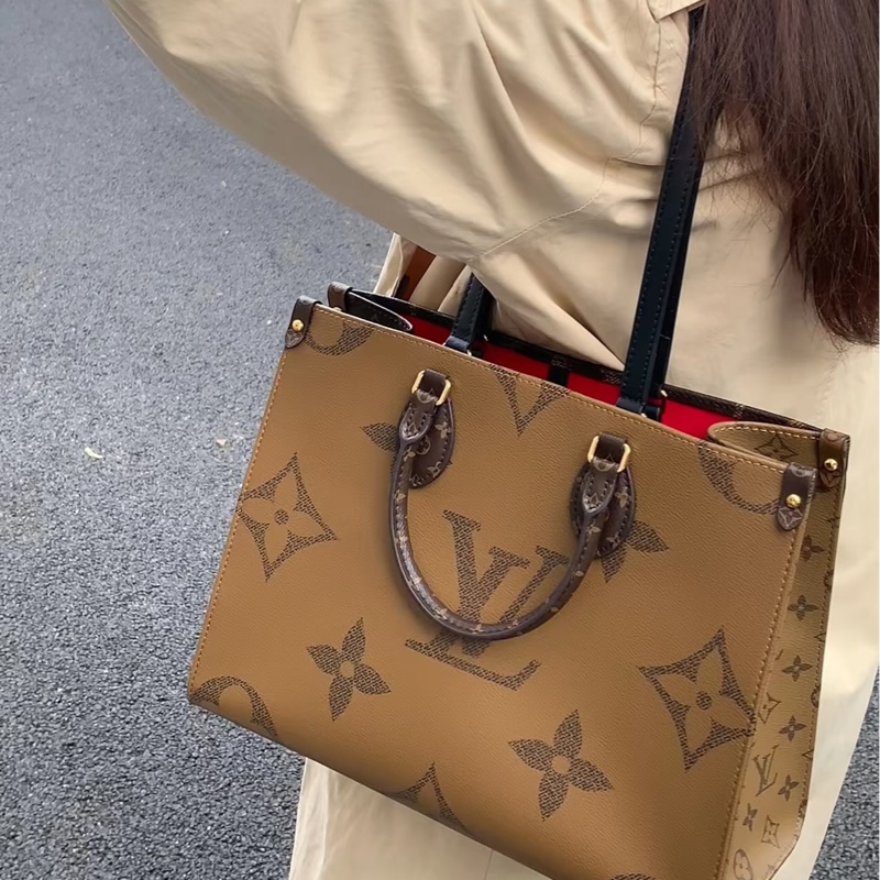 ☕️路易威登托特包LV老花雙拼色onthego MM手提肩背托特包M45321-1