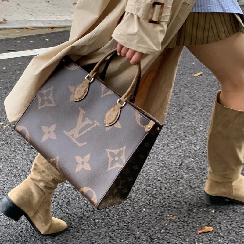 ☕️路易威登托特包LV老花雙拼色onthego MM手提肩背托特包M45321-3