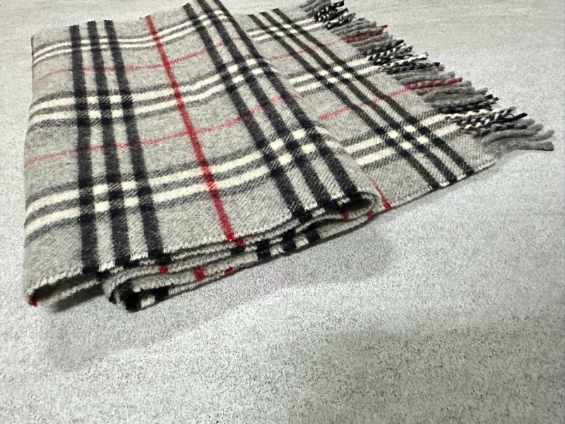 BURBERRY灰色格紋羔羊毛圍巾✨-14
