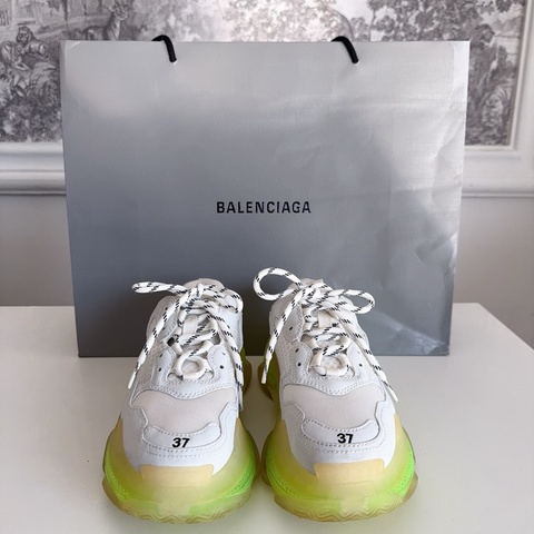 95新 巴黎世家女鞋 37碼  無附件