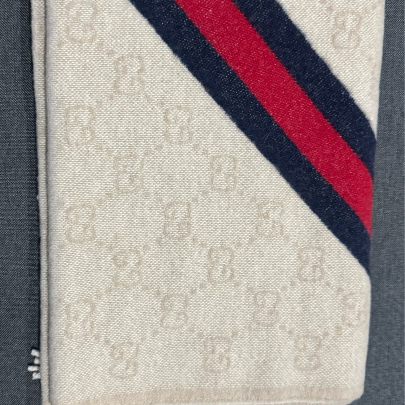 Gucci 全新奶茶色羊毛圍巾-0