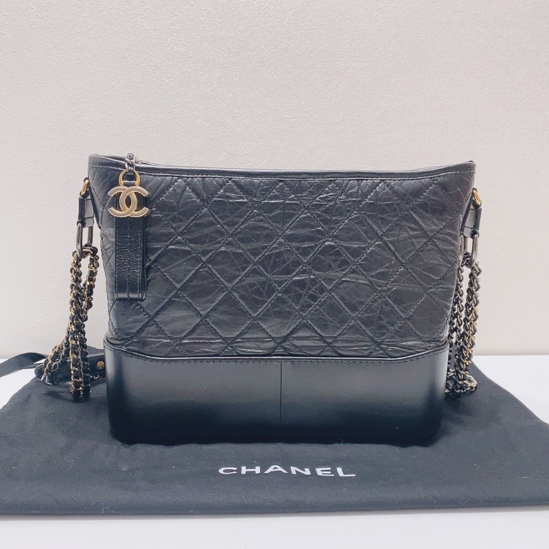CHANEL黑金中號流浪肩背斜背包28*23*10 98新配件塵袋-1
