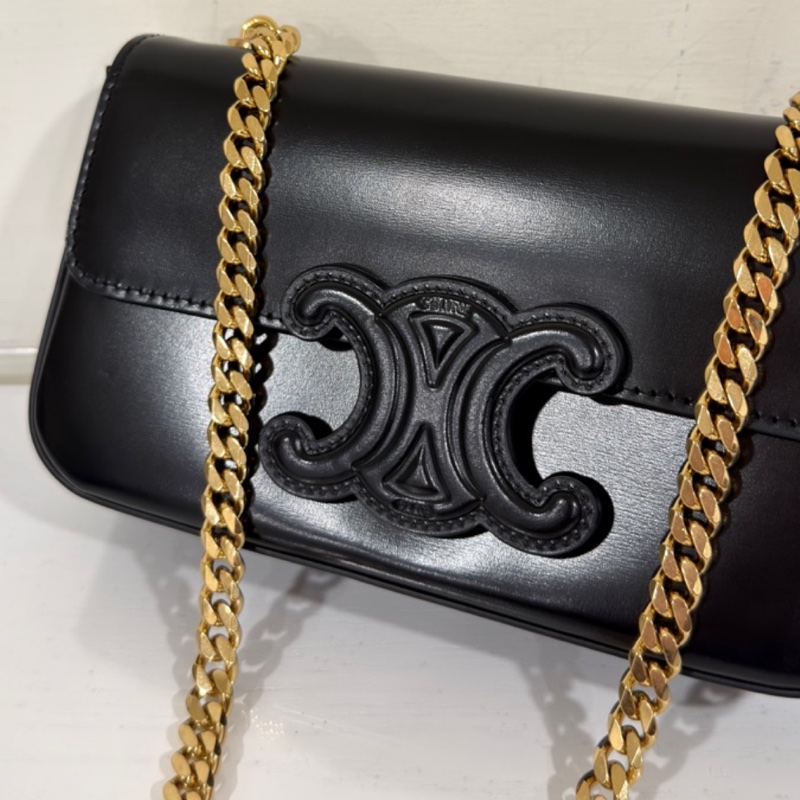 #過上新款在售12萬 #閒置🈶購證 Celine黑金凱旋門鏈條腋下包-14