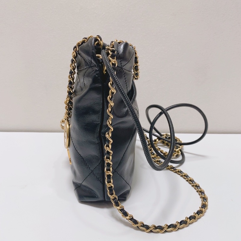 CHANEL 24a黑色珍珠22bag mini肩背斜背包 17*18*6 芯片款 98新配件塵袋購證盒子-4