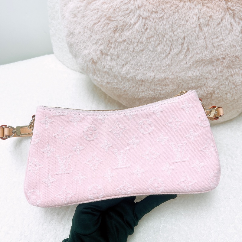 全新 Lv liv pochette 粉色丹寧腋下包-6