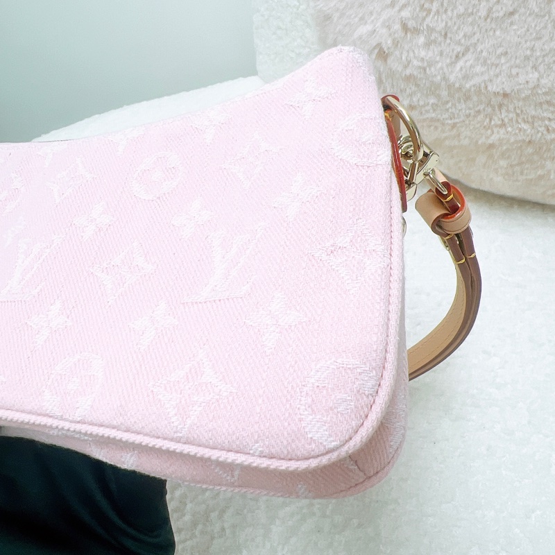 全新 Lv liv pochette 粉色丹寧腋下包-8