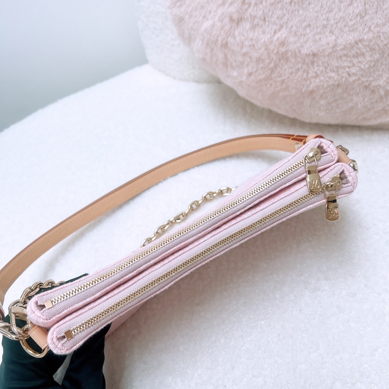 全新 Lv liv pochette 粉色丹寧腋下包-9