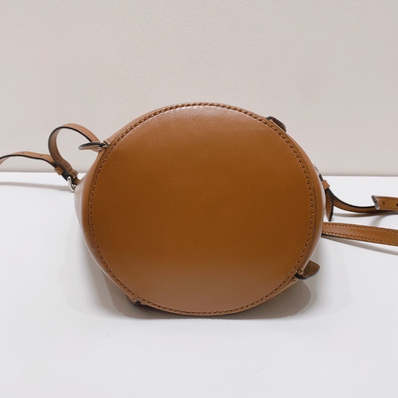 miumiu 棕色波浪邊花瓣包 15*22  98新配件塵袋-4