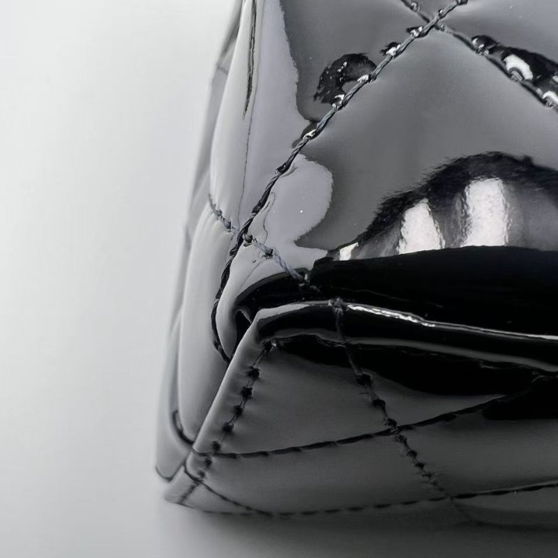 香奈兒 Kelly 漆皮黑金手提單肩斜挎包-8